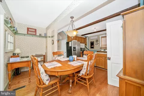 Dining - 6710 Ford Rd, Frederick, MD 21702 photo 3 of 8
