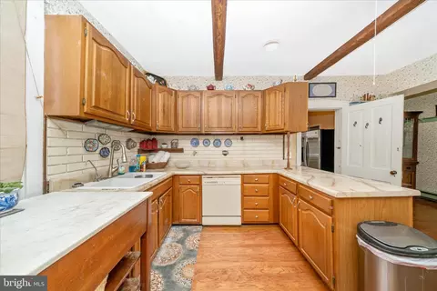 Kitchen - 6710 Ford Rd, Frederick, MD 21702 photo 3 of 5