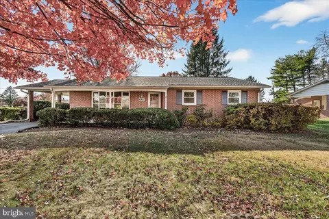 6905 Vista Dr, Frederick, MD 21702
