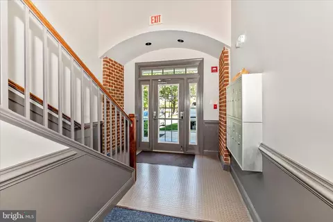 2402 Dominion Dr, Frederick, MD 21702 photo 4