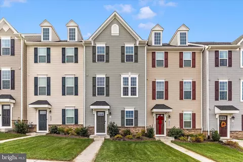 1604 Broadford Park St, Frederick, MD 21703