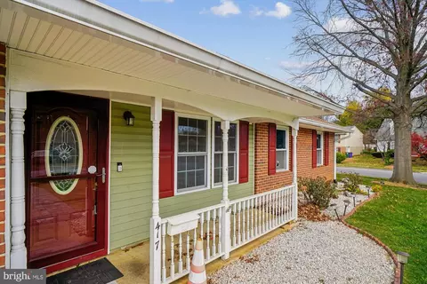 Exterior - 417 White Oak Pl, Frederick, MD 21701 photo 4 of 18