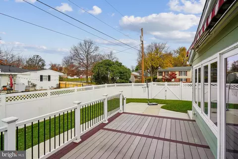 Exterior - 417 White Oak Pl, Frederick, MD 21701 photo 10 of 18