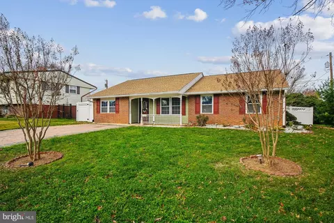 Exterior - 417 White Oak Pl, Frederick, MD 21701 photo 3 of 18
