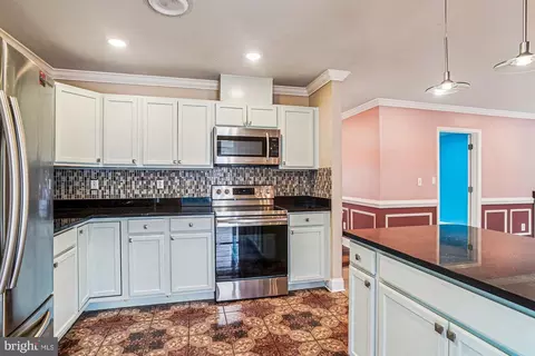 Kitchen - 417 White Oak Pl, Frederick, MD 21701 photo 2 of 3