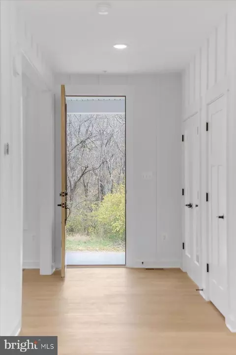 Entry Way - 5417 Reeder Ln, Frederick, MD 21702 photo 1 of 14