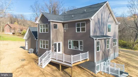 Exterior - 5417 Reeder Ln, Frederick, MD 21702 photo 5 of 11