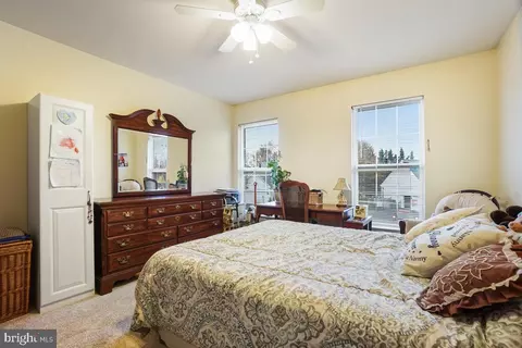 Bedroom - 2112 Bear Creek Ct, Frederick, MD 21702 photo 5 of 8