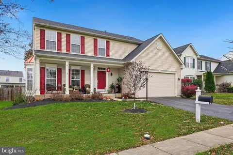 Exterior - 2112 Bear Creek Ct, Frederick, MD 21702 photo 2 of 4