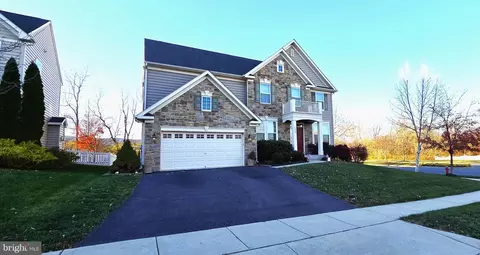 Exterior - 1900 Crestone Dr, Frederick, MD 21702 photo 6 of 8