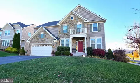 Exterior - 1900 Crestone Dr, Frederick, MD 21702 photo 7 of 8