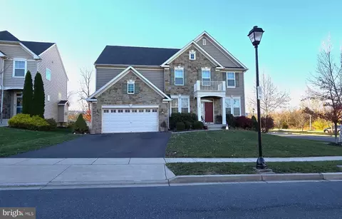 Exterior - 1900 Crestone Dr, Frederick, MD 21702 photo 5 of 8