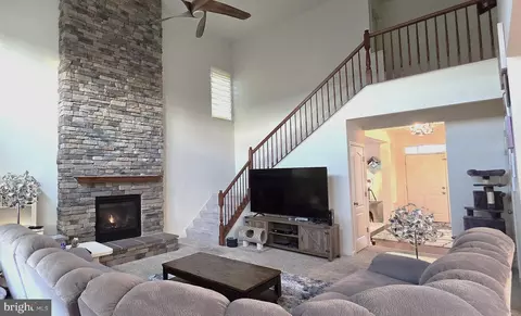Entry Way - 1900 Crestone Dr, Frederick, MD 21702 photo 14 of 19