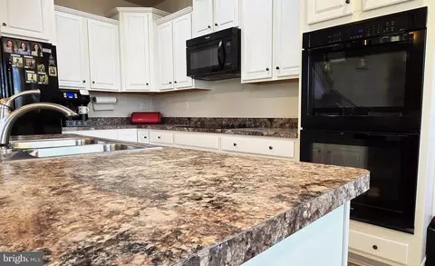 Kitchen - 1900 Crestone Dr, Frederick, MD 21702 photo 4 of 4