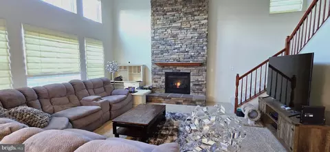 Entry Way - 1900 Crestone Dr, Frederick, MD 21702 photo 12 of 19