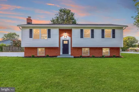 3805 Bedford Dr, Jefferson, MD 21755