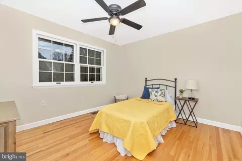 Bedroom - 8116 Broadview Dr, Frederick, MD 21701 photo 3 of 6
