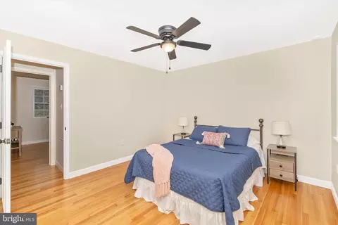 Bedroom - 8116 Broadview Dr, Frederick, MD 21701 photo 2 of 6