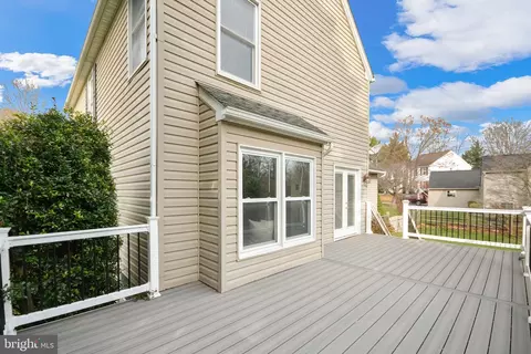 Exterior - 8117 Arrowhead Ct, Frederick, MD 21702 photo 10 of 17