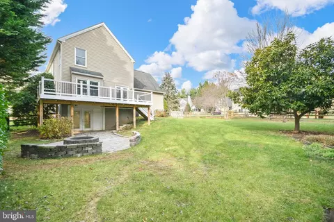 Exterior - 8117 Arrowhead Ct, Frederick, MD 21702 photo 4 of 17