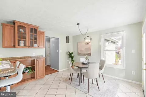 Dining - 8117 Arrowhead Ct, Frederick, MD 21702 photo 4 of 6
