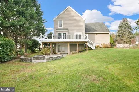 Exterior - 8117 Arrowhead Ct, Frederick, MD 21702 photo 2 of 17
