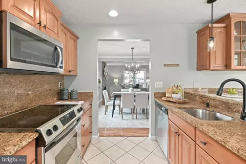 Kitchen - 8117 Arrowhead Ct, Frederick, MD 21702 photo 4 of 13