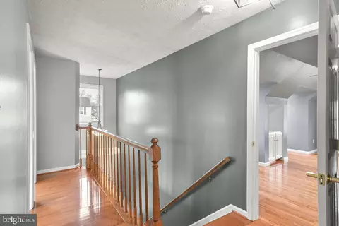 Entry Way - 8117 Arrowhead Ct, Frederick, MD 21702 photo 5 of 8