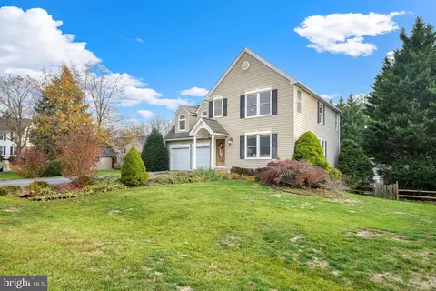 Exterior - 8117 Arrowhead Ct, Frederick, MD 21702 photo 15 of 17