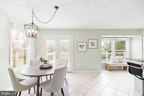 Dining - 8117 Arrowhead Ct, Frederick, MD 21702 photo 5 of 6
