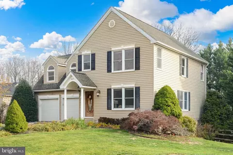 Exterior - 8117 Arrowhead Ct, Frederick, MD 21702 photo 13 of 17