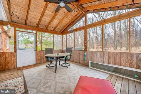 Exterior - 6015 Keyser Ln, Frederick, MD 21702 photo 3 of 7