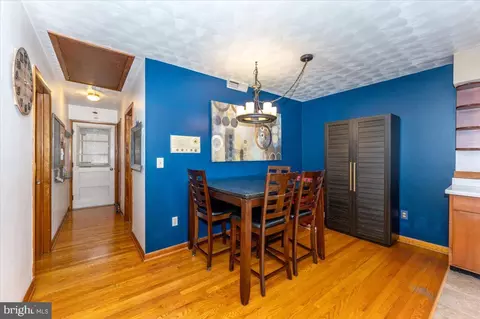 Dining - 6015 Keyser Ln, Frederick, MD 21702 photo 1 of 1