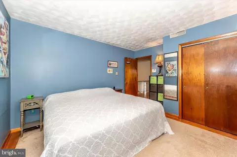 Bedroom - 6015 Keyser Ln, Frederick, MD 21702 photo 2 of 4