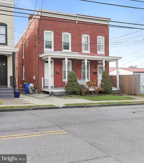 20 7th St, Frederick, MD 21701