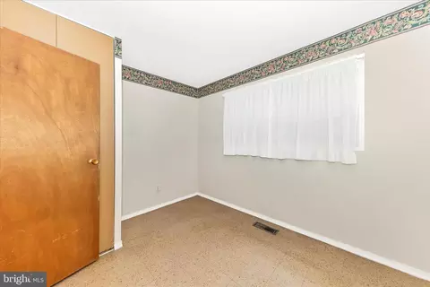 Bedroom - 417 Logan St, Frederick, MD 21701 photo 4 of 8
