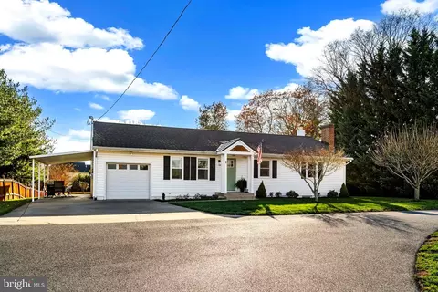 1 Barrick Ln, Woodsboro, MD 21798