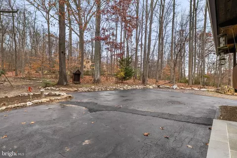 Exterior - 3230 Basford Rd, Frederick, MD 21703 photo 7 of 12