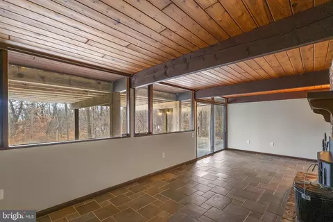 Living - 3230 Basford Rd, Frederick, MD 21703 photo 8 of 8