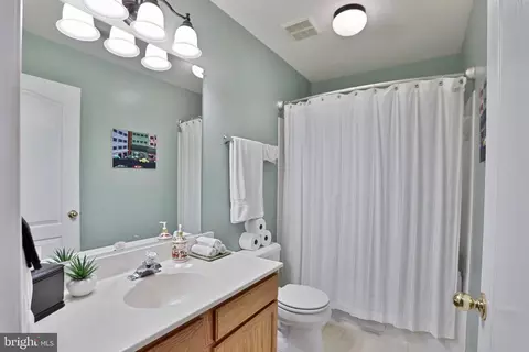 Bath - 97 Webb Ct, Frederick, MD 21702 photo 3 of 3