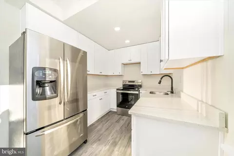 Kitchen - 6 E 8 E B St, Brunswick, MD 21716 photo 1 of 2
