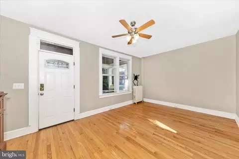 Living - 29 E Seventh St, Frederick, MD 21701 photo 3 of 6