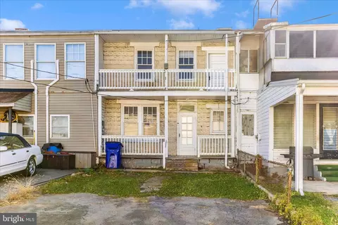 Exterior - 29 E Seventh St, Frederick, MD 21701 photo 10 of 18