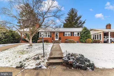 Exterior - 710 Wyngate Dr, Frederick, MD 21701 photo 2 of 6