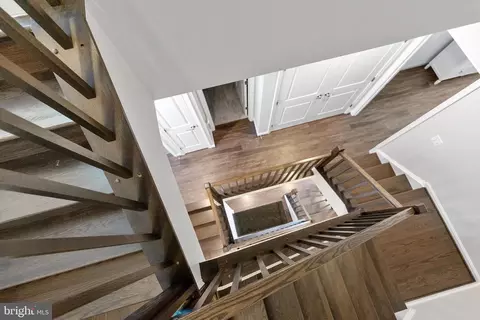 Entry Way - 924 Lindley Rd, Frederick, MD 21701 photo 7 of 8