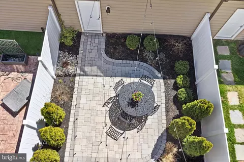 Exterior - 924 Lindley Rd, Frederick, MD 21701 photo 5 of 12