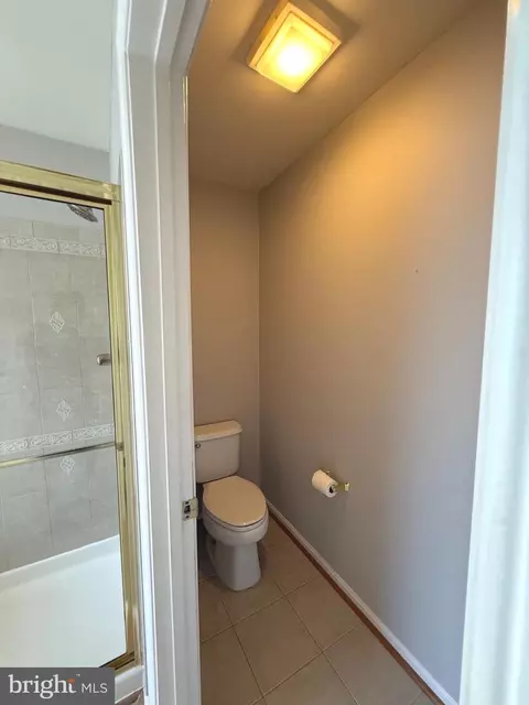Bath - 1743 Wheyfield Dr, Frederick, MD 21701 photo 3 of 5