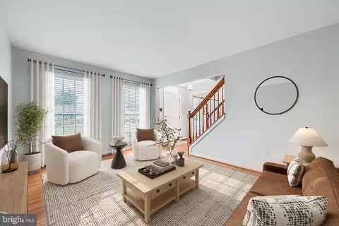 Living - 6909 Baron Ct, Frederick, MD 21703 photo 2 of 5