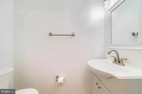 Bath - 6909 Baron Ct, Frederick, MD 21703 photo 1 of 4