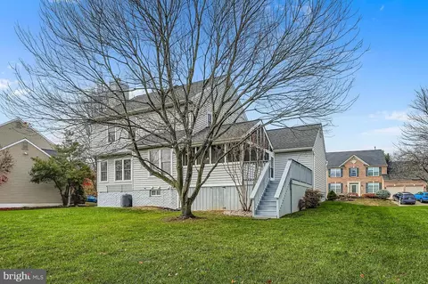 Exterior - 6909 Baron Ct, Frederick, MD 21703 photo 5 of 6